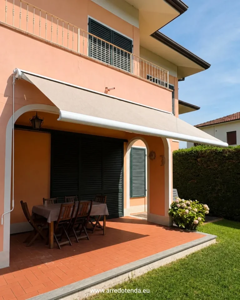 Tenda da sole a bracci con cassonetto